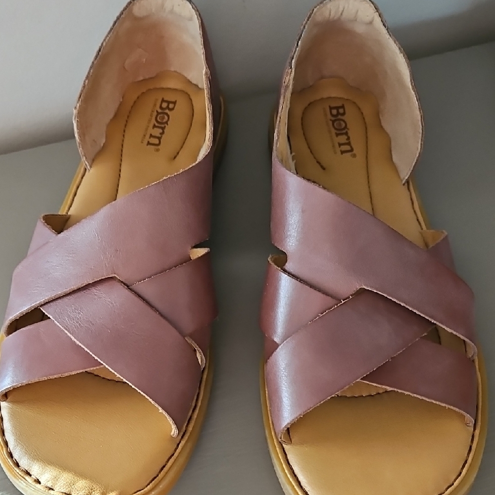 BORN ITHICA BROWN LEATHER NEW sz 9M